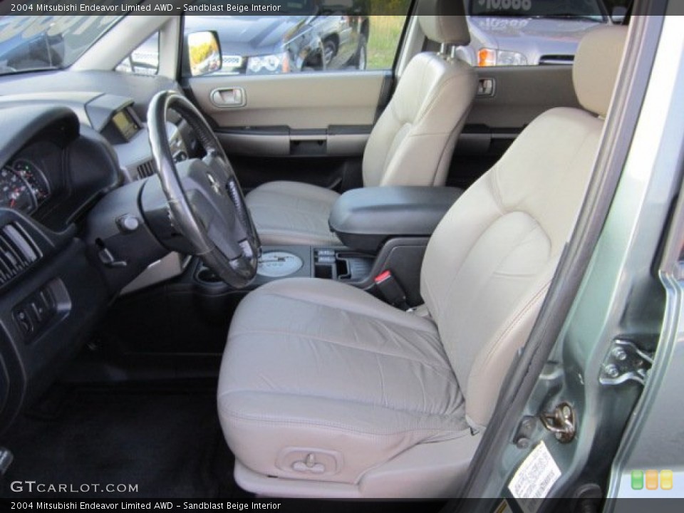 Sandblast Beige Interior Photo for the 2004 Mitsubishi Endeavor Limited AWD #55060560