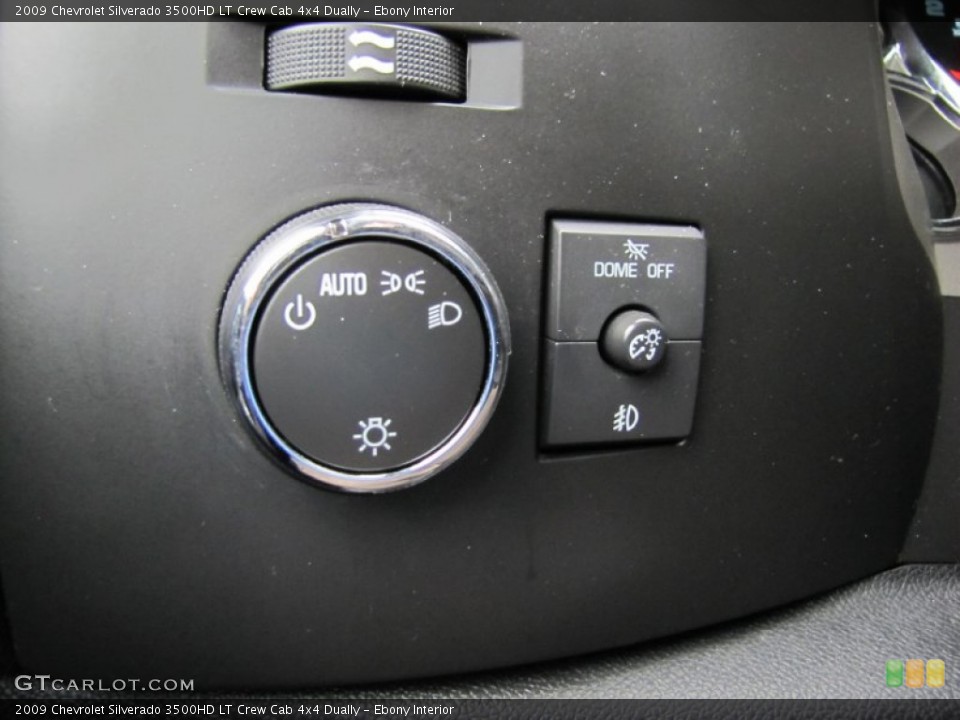 Ebony Interior Controls for the 2009 Chevrolet Silverado 3500HD LT Crew Cab 4x4 Dually #55066476