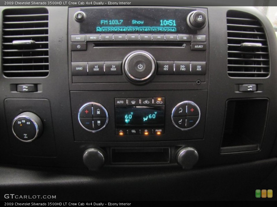 Ebony Interior Controls for the 2009 Chevrolet Silverado 3500HD LT Crew Cab 4x4 Dually #55066507