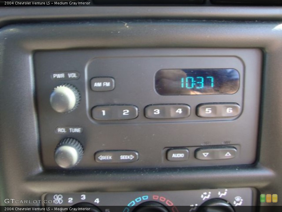 Medium Gray Interior Audio System for the 2004 Chevrolet Venture LS #55067628