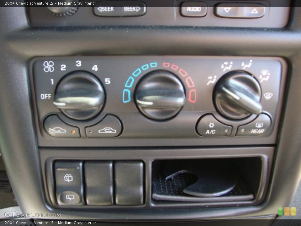 Medium Gray Interior Controls for the 2004 Chevrolet Venture LS #55067634
