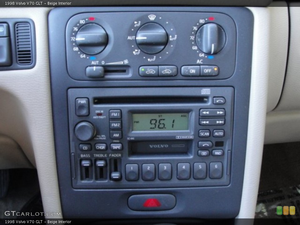 Beige Interior Controls for the 1998 Volvo V70 GLT #55069479