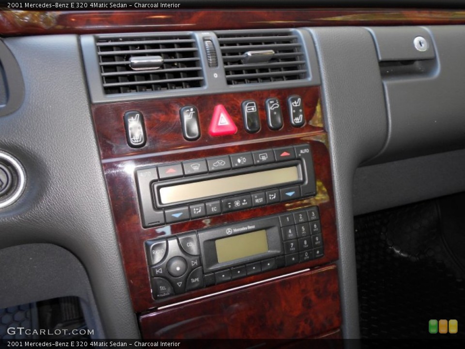 Charcoal Interior Controls for the 2001 Mercedes-Benz E 320 4Matic Sedan #55073788