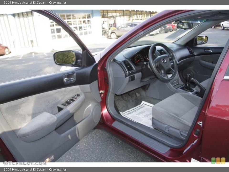 Gray Interior Photo for the 2004 Honda Accord EX Sedan #55075549