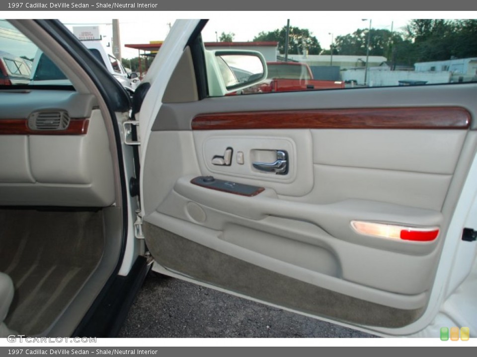 Shale/Neutral Interior Door Panel for the 1997 Cadillac DeVille Sedan #55082038