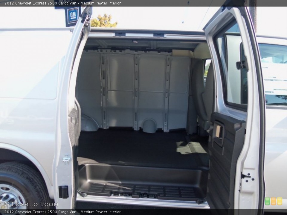 Medium Pewter Interior Photo for the 2012 Chevrolet Express 2500 Cargo Van #55086547