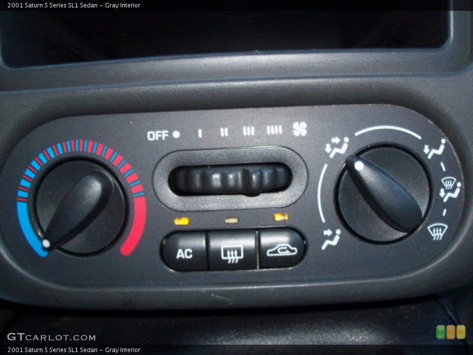 Gray Interior Controls for the 2001 Saturn S Series SL1 Sedan #55090750