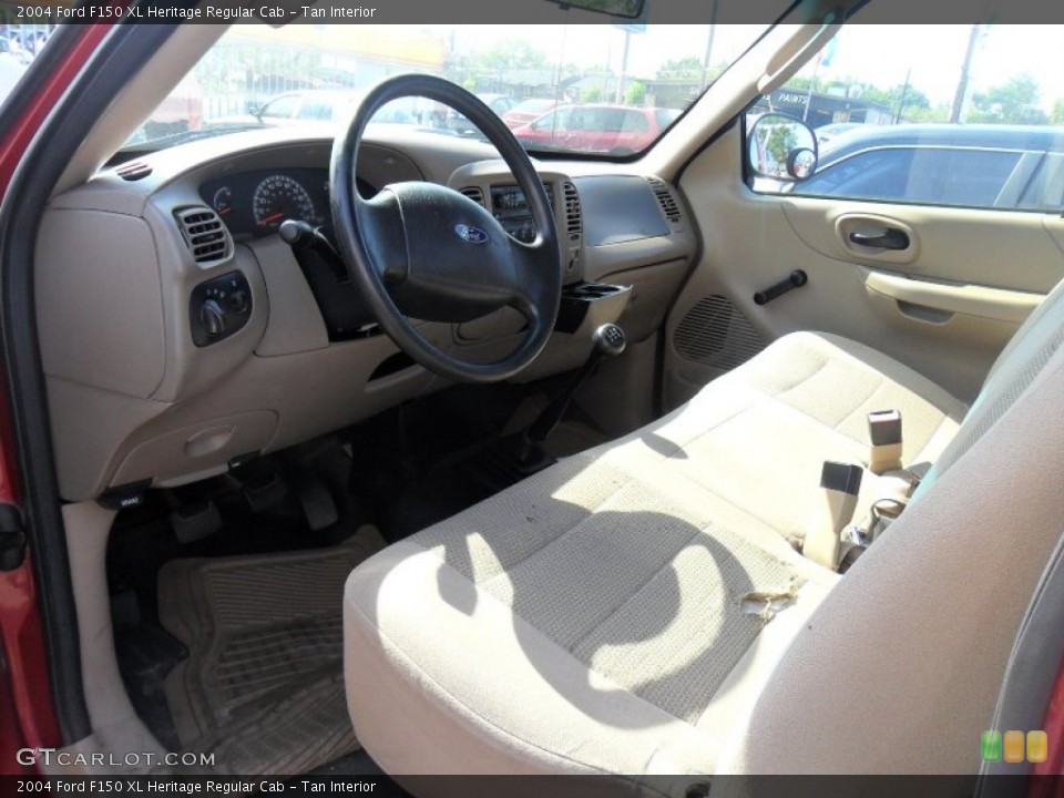 Tan Interior Photo for the 2004 Ford F150 XL Heritage Regular Cab #55093627