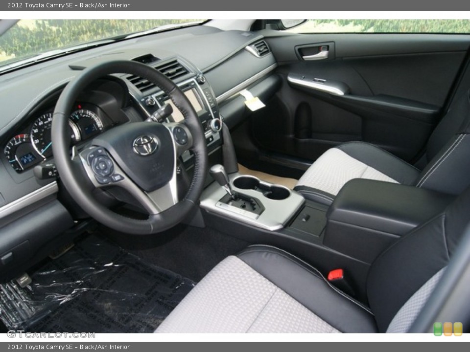 Black/Ash Interior Photo for the 2012 Toyota Camry SE #55095460
