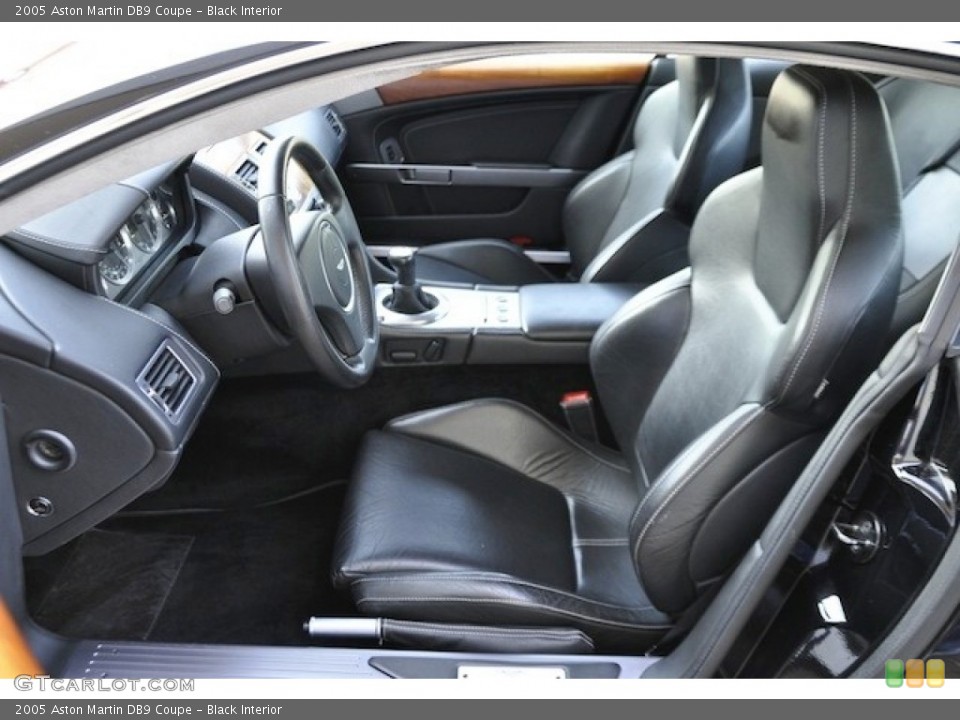 Black Interior Photo for the 2005 Aston Martin DB9 Coupe #55095916