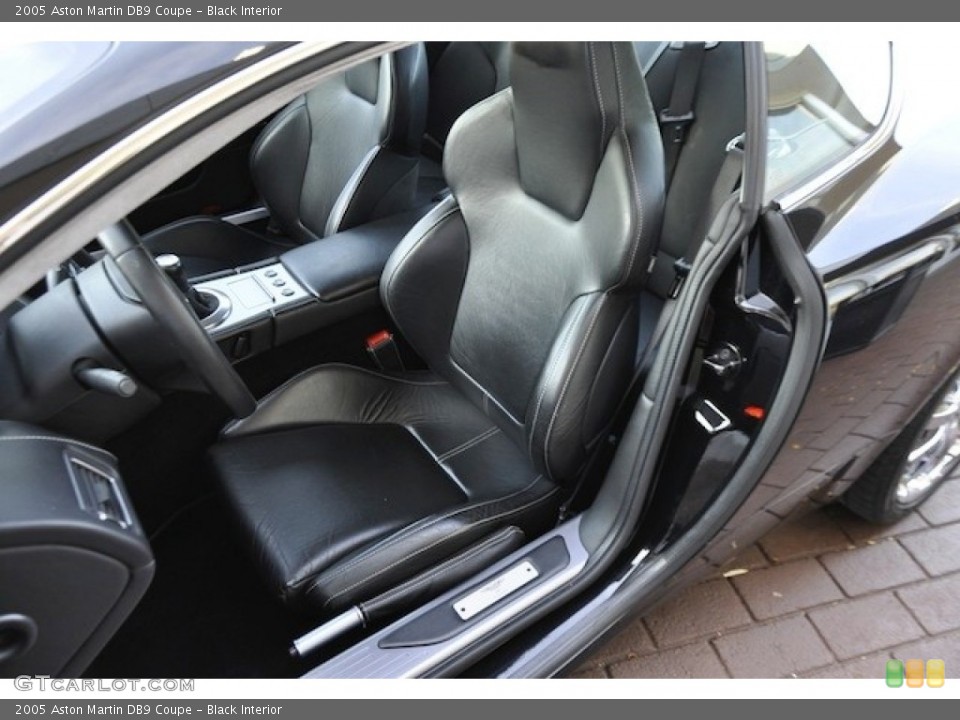Black Interior Photo for the 2005 Aston Martin DB9 Coupe #55095922
