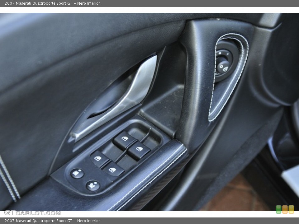 Nero Interior Controls for the 2007 Maserati Quattroporte Sport GT #55096039