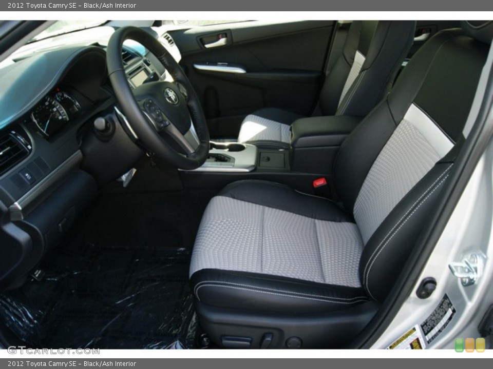 Black/Ash Interior Photo for the 2012 Toyota Camry SE #55099492