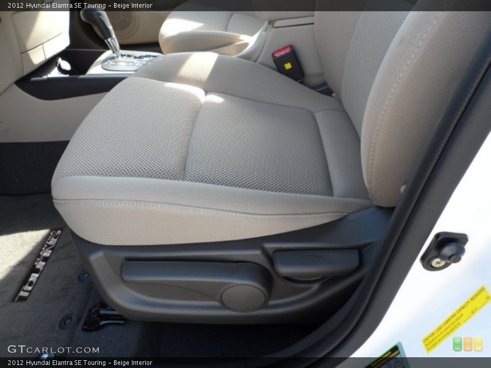 Beige Interior Photo for the 2012 Hyundai Elantra SE Touring #55109748