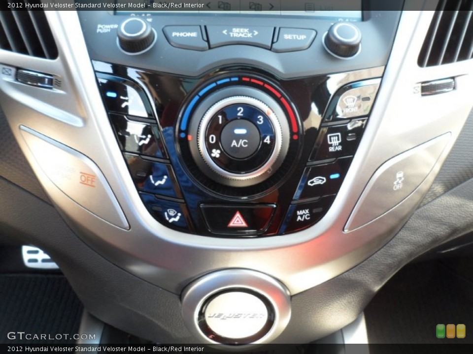 Black/Red Interior Controls for the 2012 Hyundai Veloster  #55110694