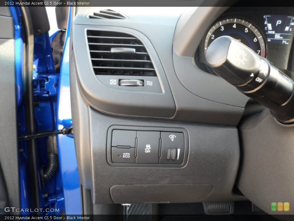 Black Interior Controls for the 2012 Hyundai Accent GS 5 Door #55111029