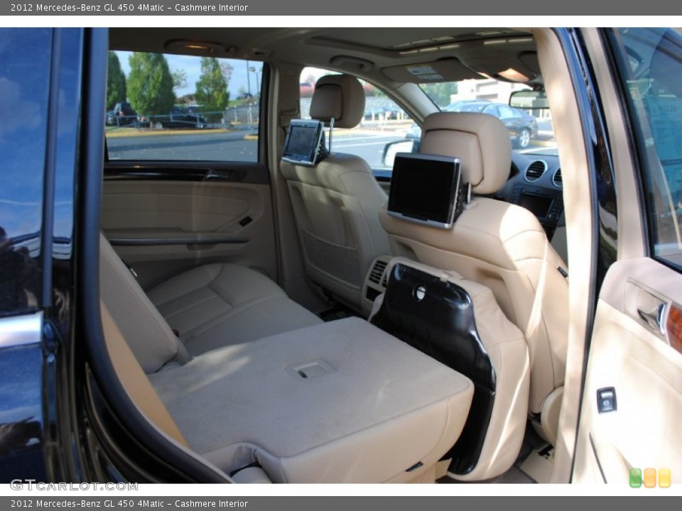 Cashmere Interior Photo for the 2012 Mercedes-Benz GL 450 4Matic #55114308