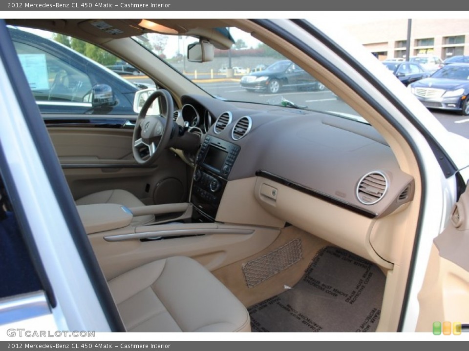 Cashmere Interior Photo for the 2012 Mercedes-Benz GL 450 4Matic #55114389