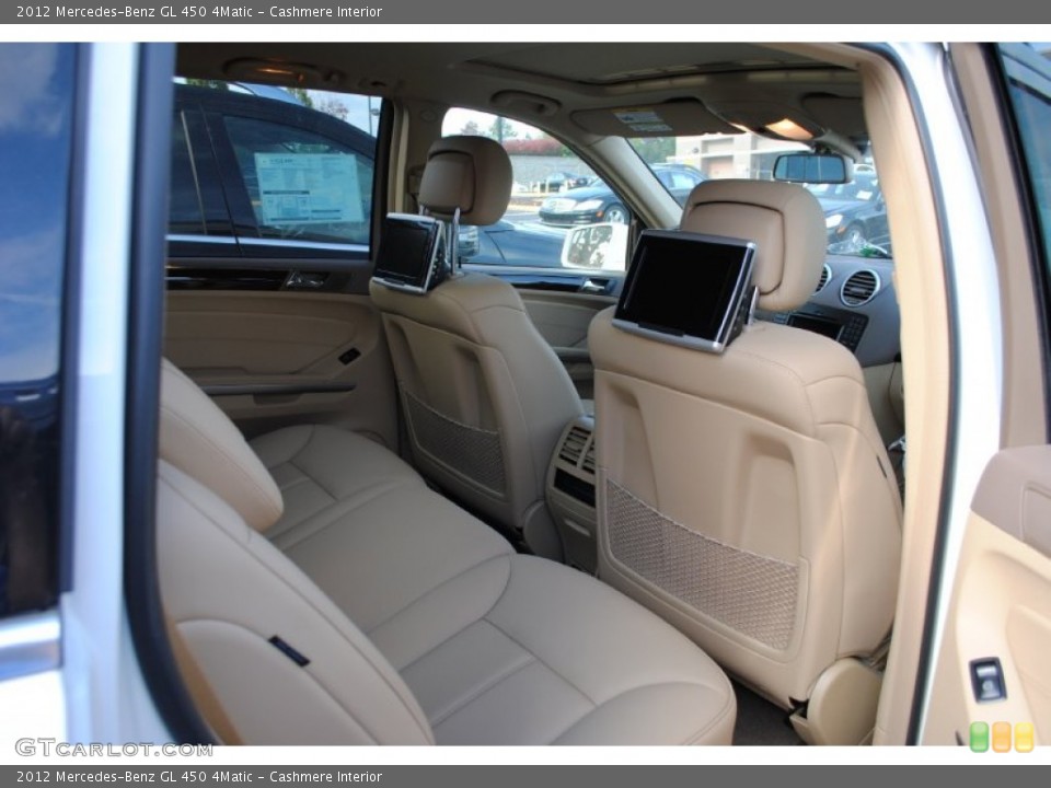 Cashmere Interior Photo for the 2012 Mercedes-Benz GL 450 4Matic #55114398