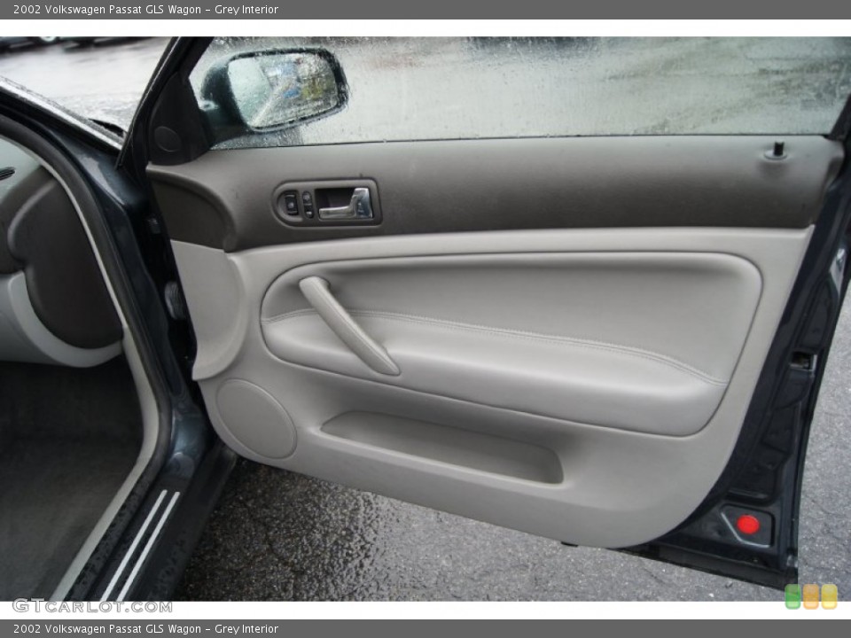 Grey Interior Door Panel for the 2002 Volkswagen Passat GLS Wagon #55142018