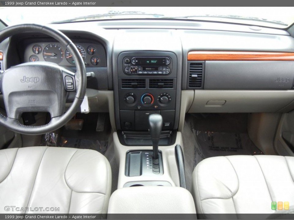 Agate Interior Dashboard for the 1999 Jeep Grand Cherokee Laredo #55147316