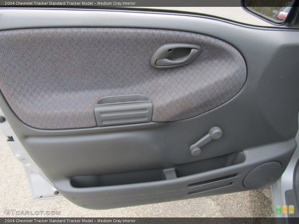 Medium Gray Interior Door Panel for the 2004 Chevrolet Tracker  #55150976