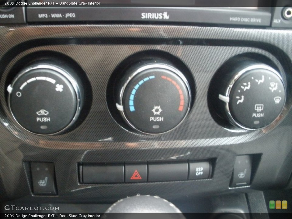 Dark Slate Gray Interior Controls for the 2009 Dodge Challenger R/T #55158953