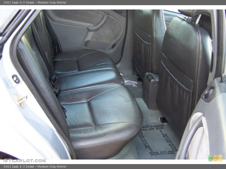 Medium Gray Interior Photo for the 2001 Saab 9-3 Sedan #55180443