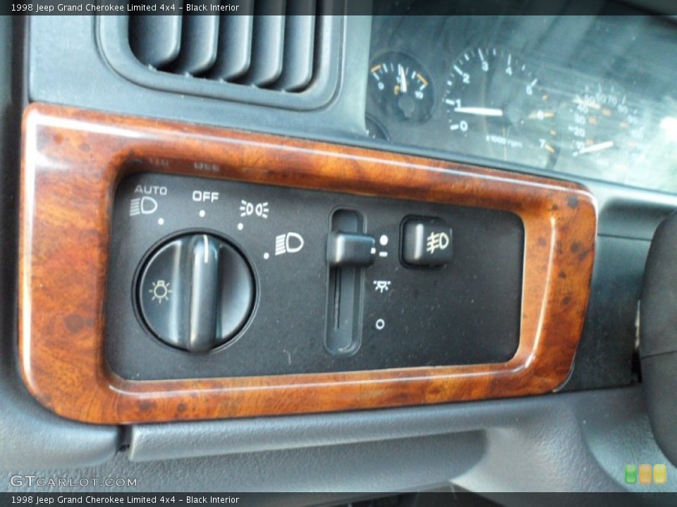 Black Interior Controls for the 1998 Jeep Grand Cherokee Limited 4x4 #55180599