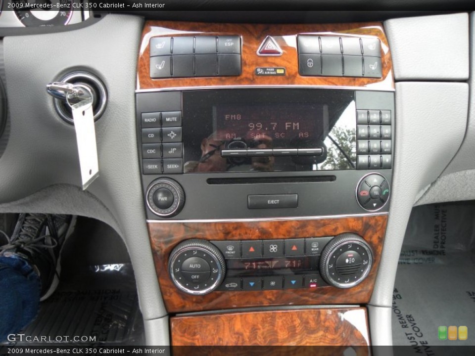 Ash Interior Controls for the 2009 Mercedes-Benz CLK 350 Cabriolet #55189708