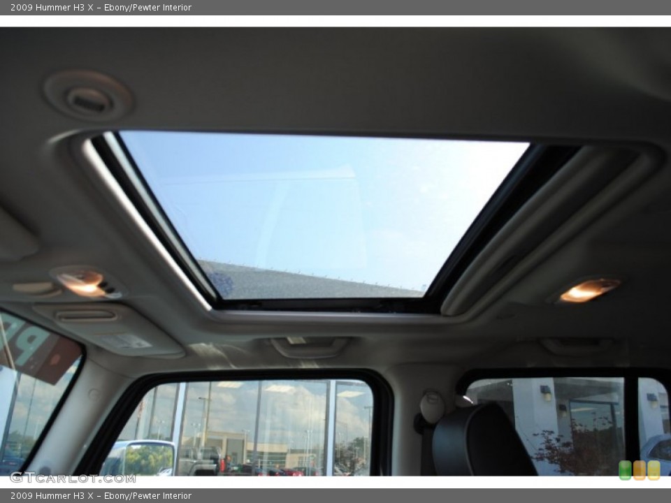 Ebony/Pewter Interior Sunroof for the 2009 Hummer H3 X #55199226