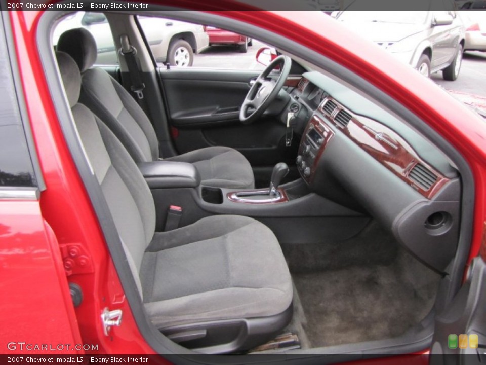 Ebony Black Interior Photo for the 2007 Chevrolet Impala LS #55199715