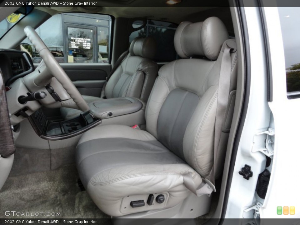 Stone Gray Interior Photo for the 2002 GMC Yukon Denali AWD #55218100