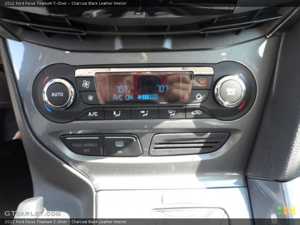Charcoal Black Leather Interior Audio System for the 2012 Ford Focus Titanium 5-Door #55221391
