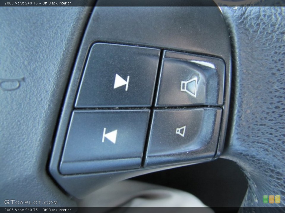 Off Black Interior Controls for the 2005 Volvo S40 T5 #55223131