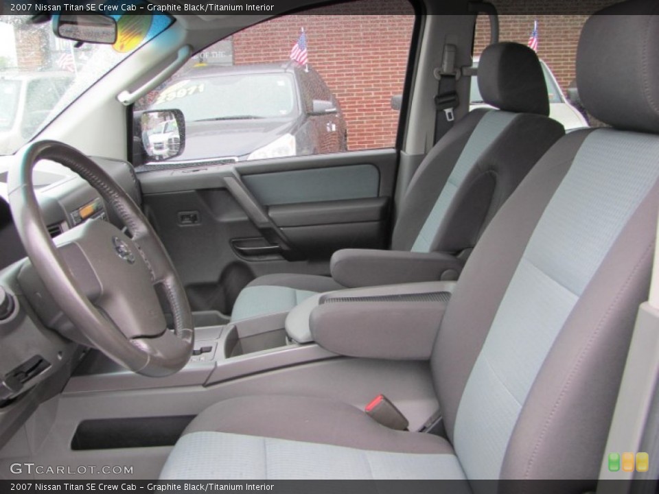 Graphite Black/Titanium Interior Photo for the 2007 Nissan Titan SE Crew Cab #55224909