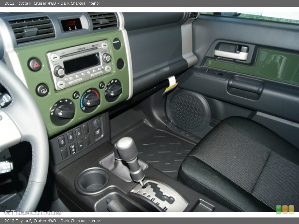 Dark Charcoal Interior Photo for the 2012 Toyota FJ Cruiser 4WD #55224970