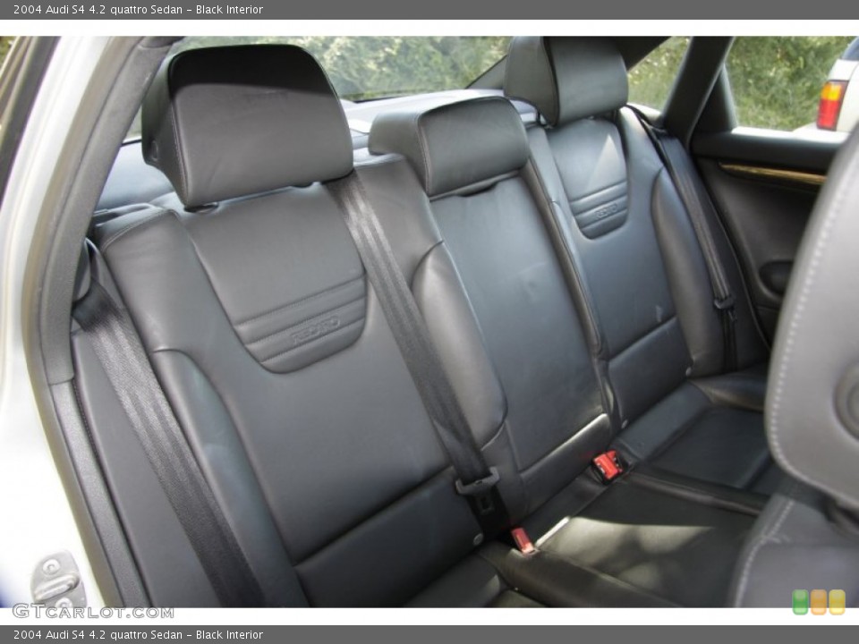 Black Interior Photo for the 2004 Audi S4 4.2 quattro Sedan #55227060