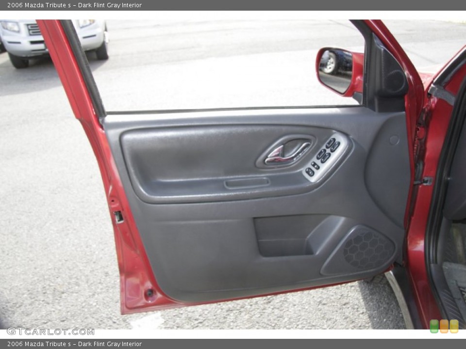 Dark Flint Gray Interior Door Panel for the 2006 Mazda Tribute s #55230112