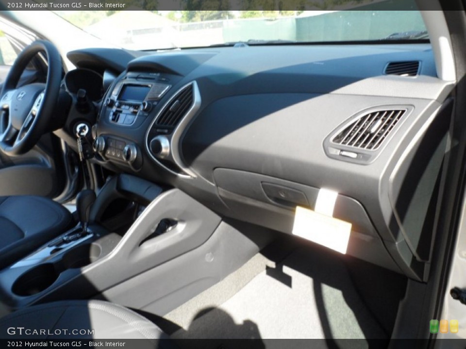 Black Interior Photo for the 2012 Hyundai Tucson GLS #55241608