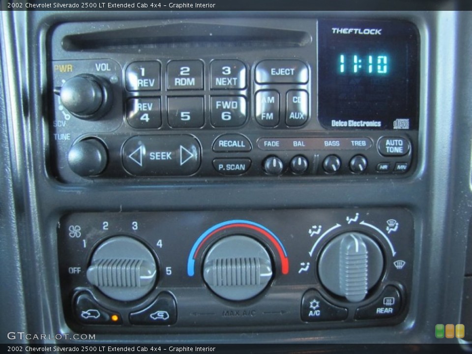 Graphite Interior Audio System for the 2002 Chevrolet Silverado 2500 LT Extended Cab 4x4 #55244590