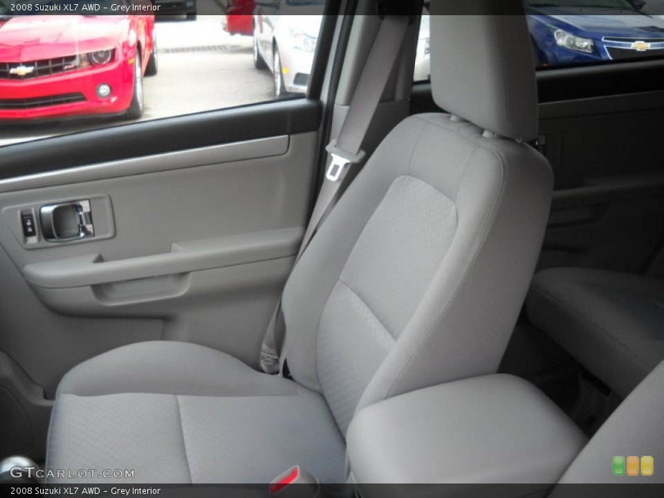 Grey Interior Photo for the 2008 Suzuki XL7 AWD #55245900