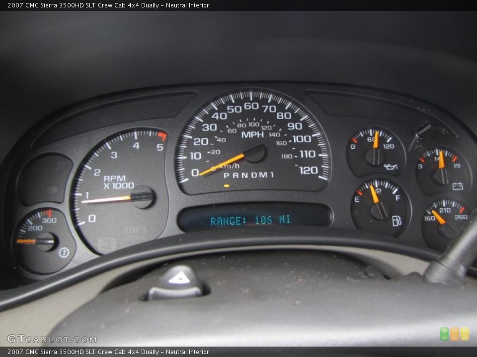 Neutral 2007 GMC Sierra 3500HD Interiors