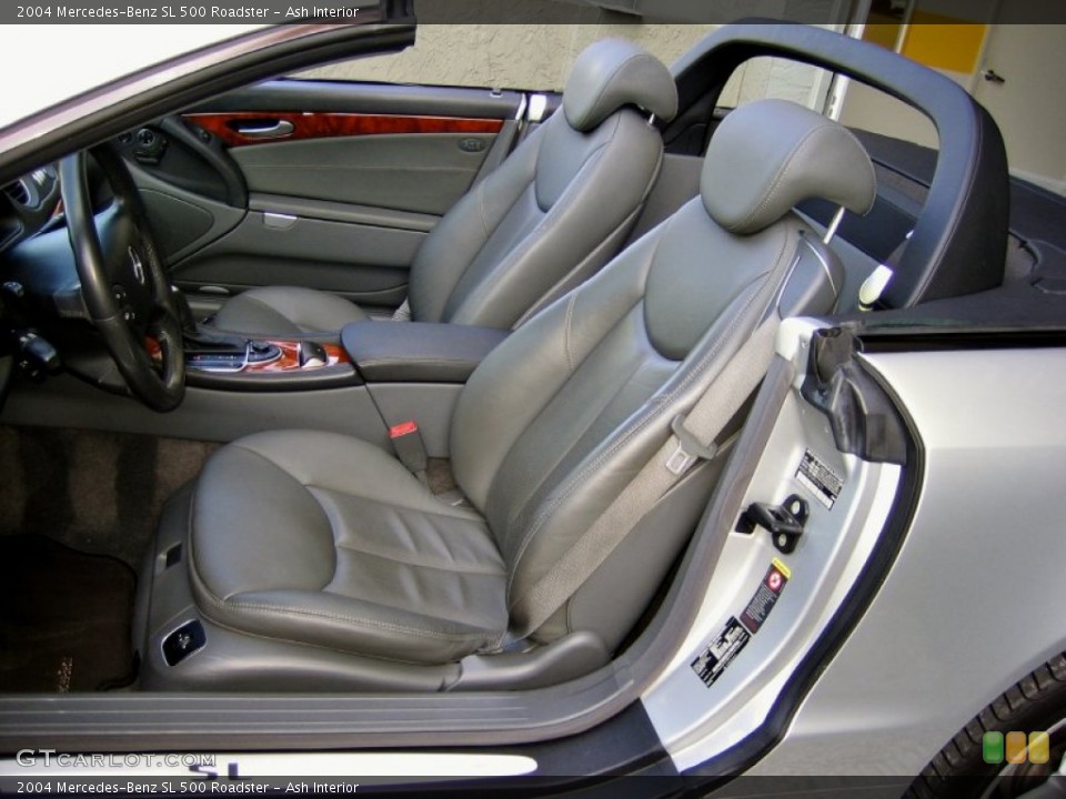 Ash Interior Photo for the 2004 Mercedes-Benz SL 500 Roadster #55262422