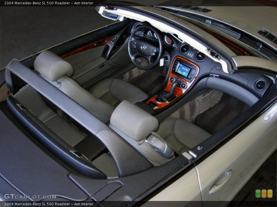 Ash Interior Photo for the 2004 Mercedes-Benz SL 500 Roadster #55262611