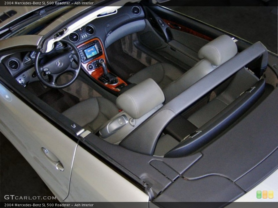 Ash Interior Photo for the 2004 Mercedes-Benz SL 500 Roadster #55262629