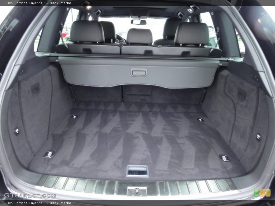 Black Interior Trunk for the 2009 Porsche Cayenne S #55271522