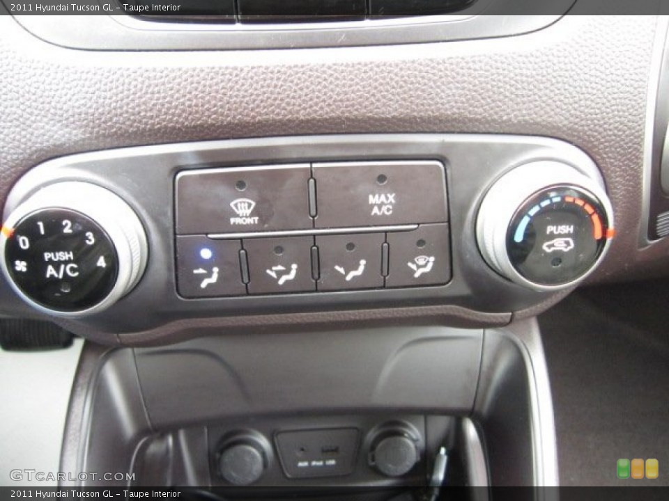 Taupe Interior Controls for the 2011 Hyundai Tucson GL #55271810