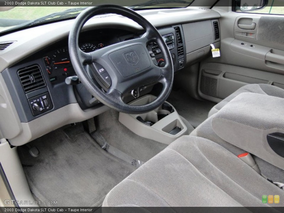 Taupe Interior Photo for the 2003 Dodge Dakota SLT Club Cab #55272218