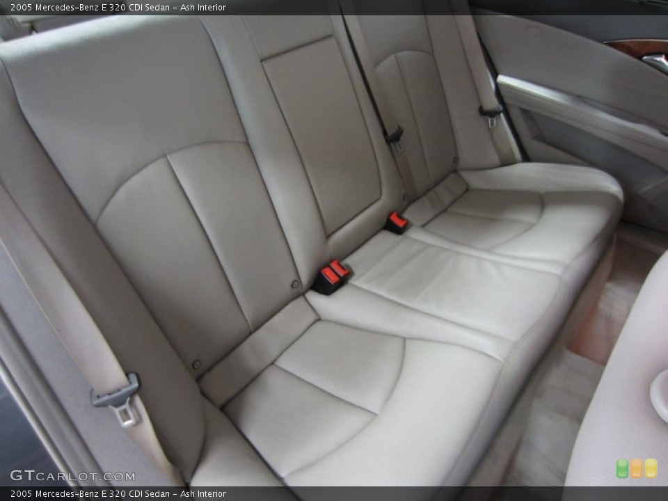 Ash Interior Photo for the 2005 Mercedes-Benz E 320 CDI Sedan #55273457